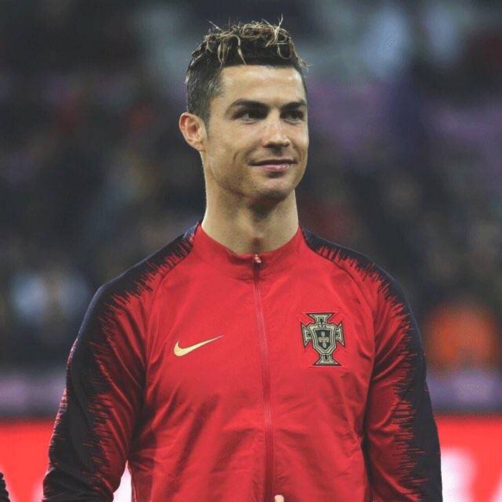 KK：诺伊尔是足球界的传奇；少一人的情况下拜仁仍防住了我们（KK赞诺伊尔为足坛传奇，拜仁少一人仍顶住了我们的攻势）