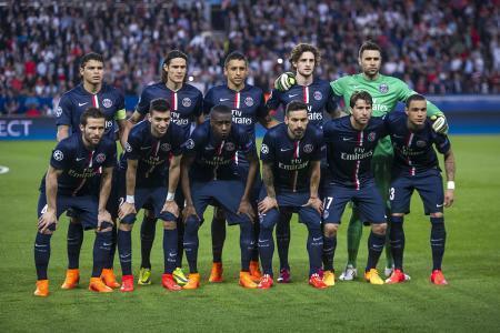 曼联中场组织力再次被质疑（曼联中场调度能力再遭质疑）