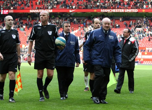 詹姆斯关键助攻锁定胜利（詹姆斯妙传定胜局）