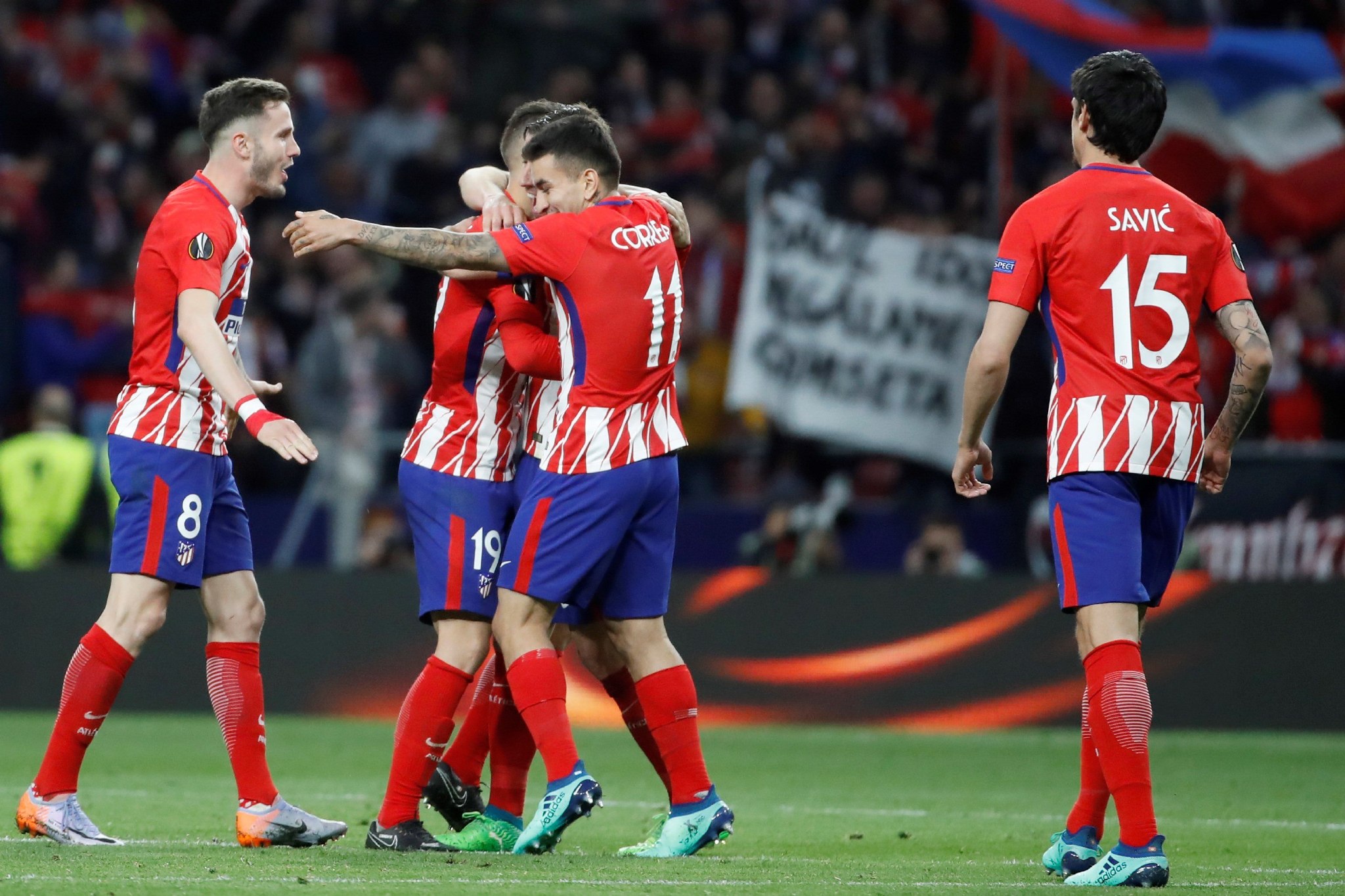 FIFA宣布美加墨世界杯增设强制补水时间（FIFA：美加墨世界杯将增设强制补水暂停）